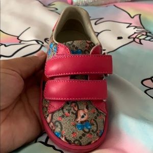 Gucci girls shoes size 20 euro